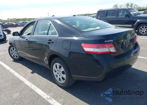 2011 Toyota Camry Le z USA, uszkodzony, nr VIN 4T4BF3EK8BR152169